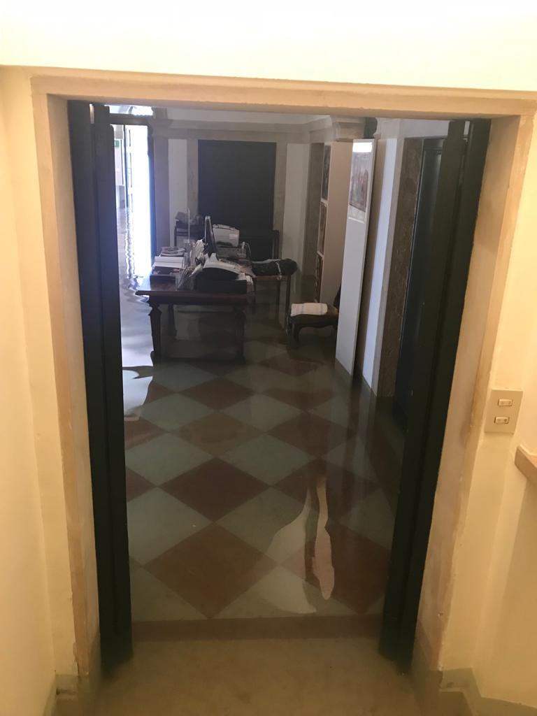 Tavolo della biglietteria